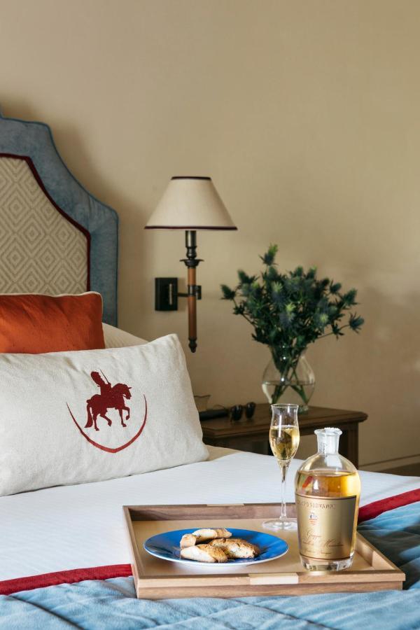Borgo San Felice Hotel Castelnuovo Berardenga Bagian luar foto
