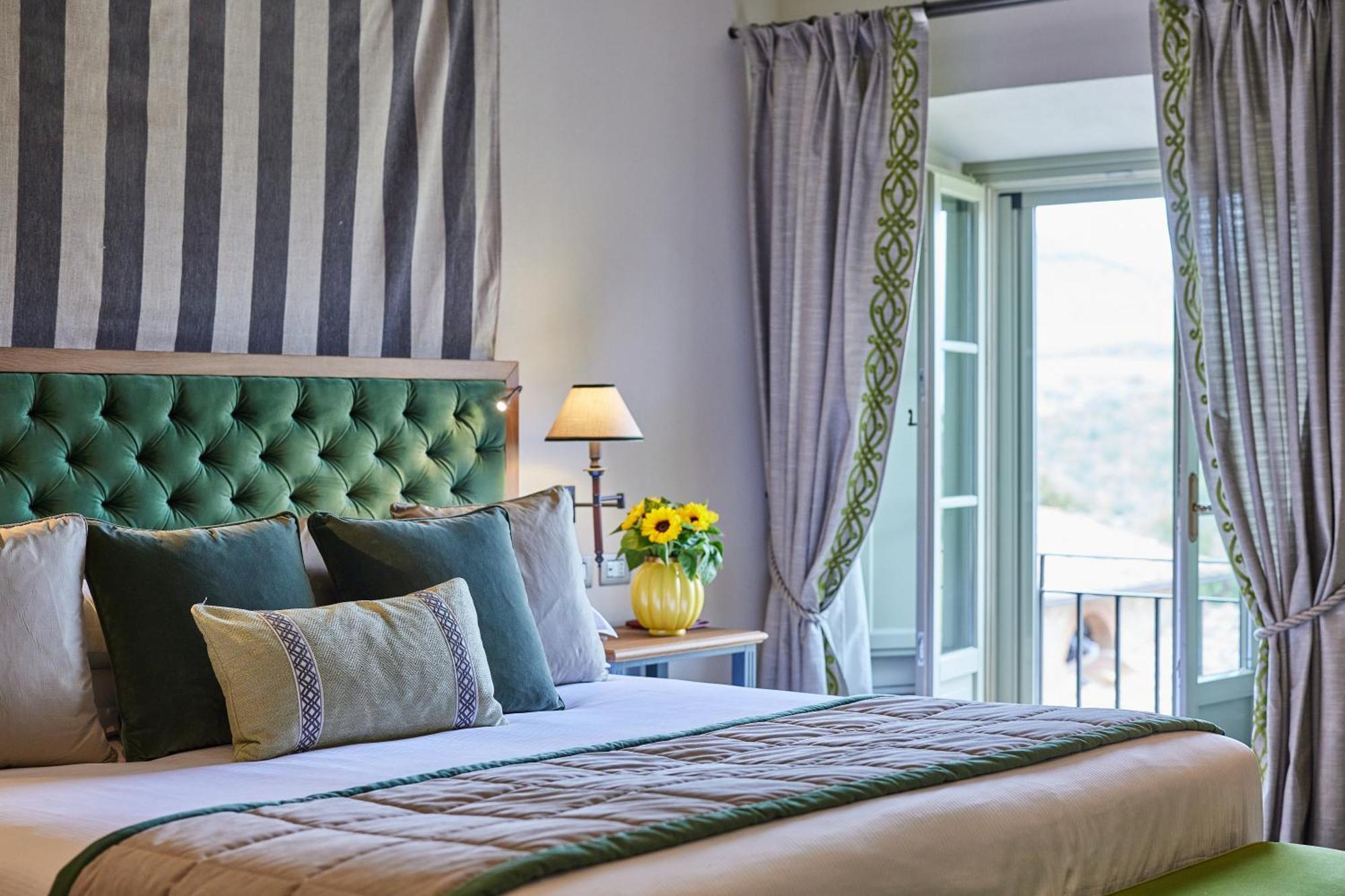 Borgo San Felice Hotel Castelnuovo Berardenga Bagian luar foto